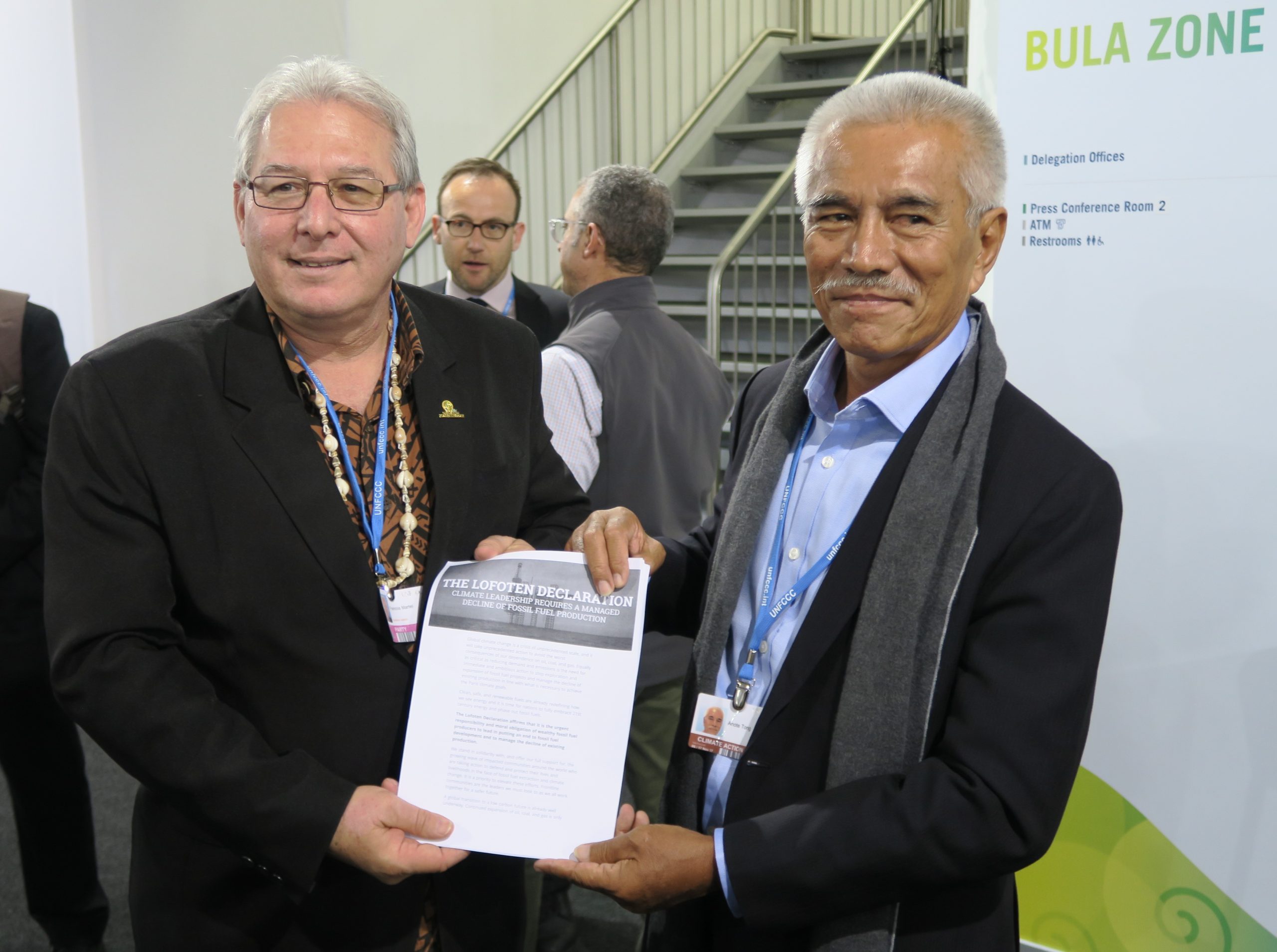 Anote Tong, former president of Kiribati, and Francois Martel, Secretary General of the Pacific Island Development Forum, sign the Lofoten Declaration at COP23.